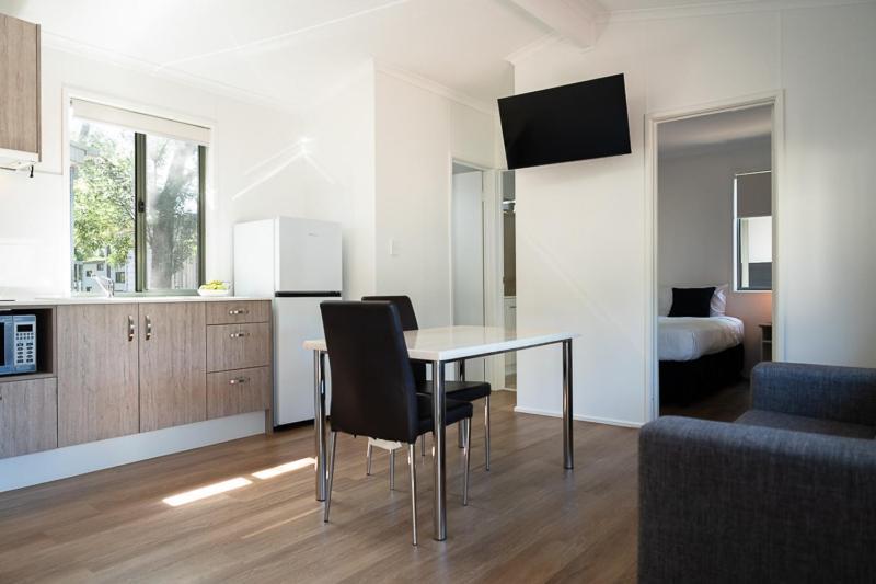 Adelaide Caravan Park - Aspen Holiday Parks Kamer foto