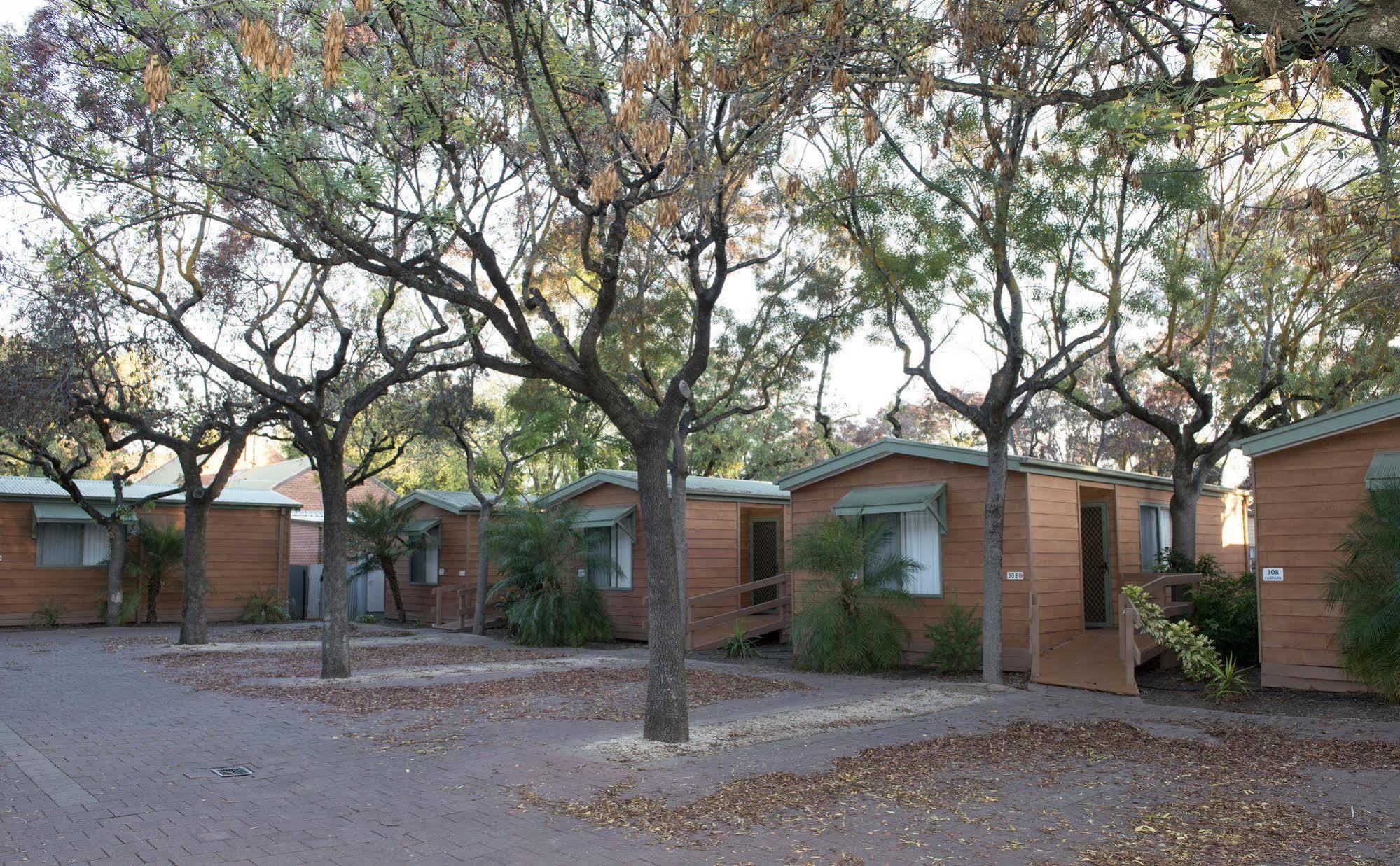 Adelaide Caravan Park - Aspen Holiday Parks Buitenkant foto